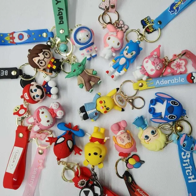 Llaveros personajes varios